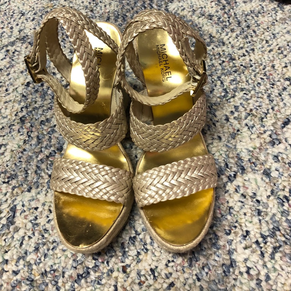 Michael Kors Juniper Gold Wedge Sandals 8.5